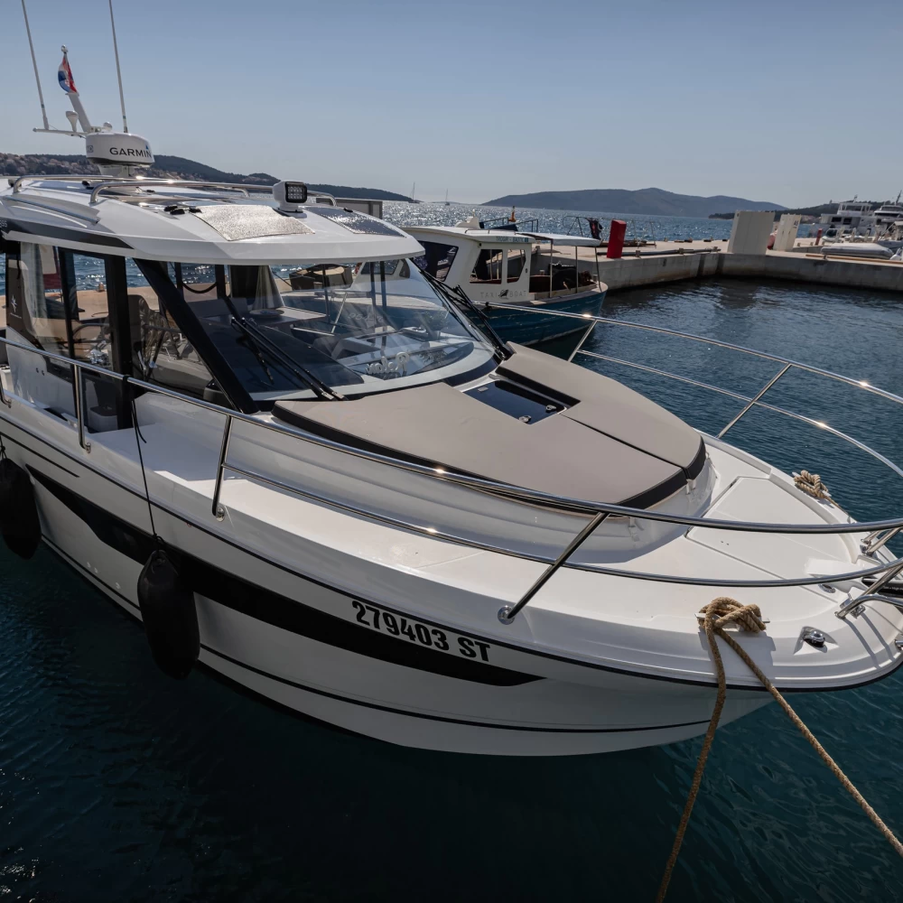 Shearwater Merry Fisher 895 Offshore - Q-Yacht main image